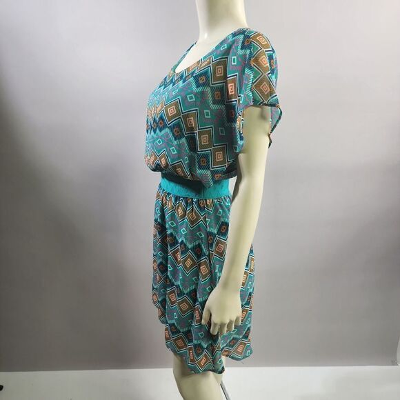 Alya small dress  - Picture 3 of 4